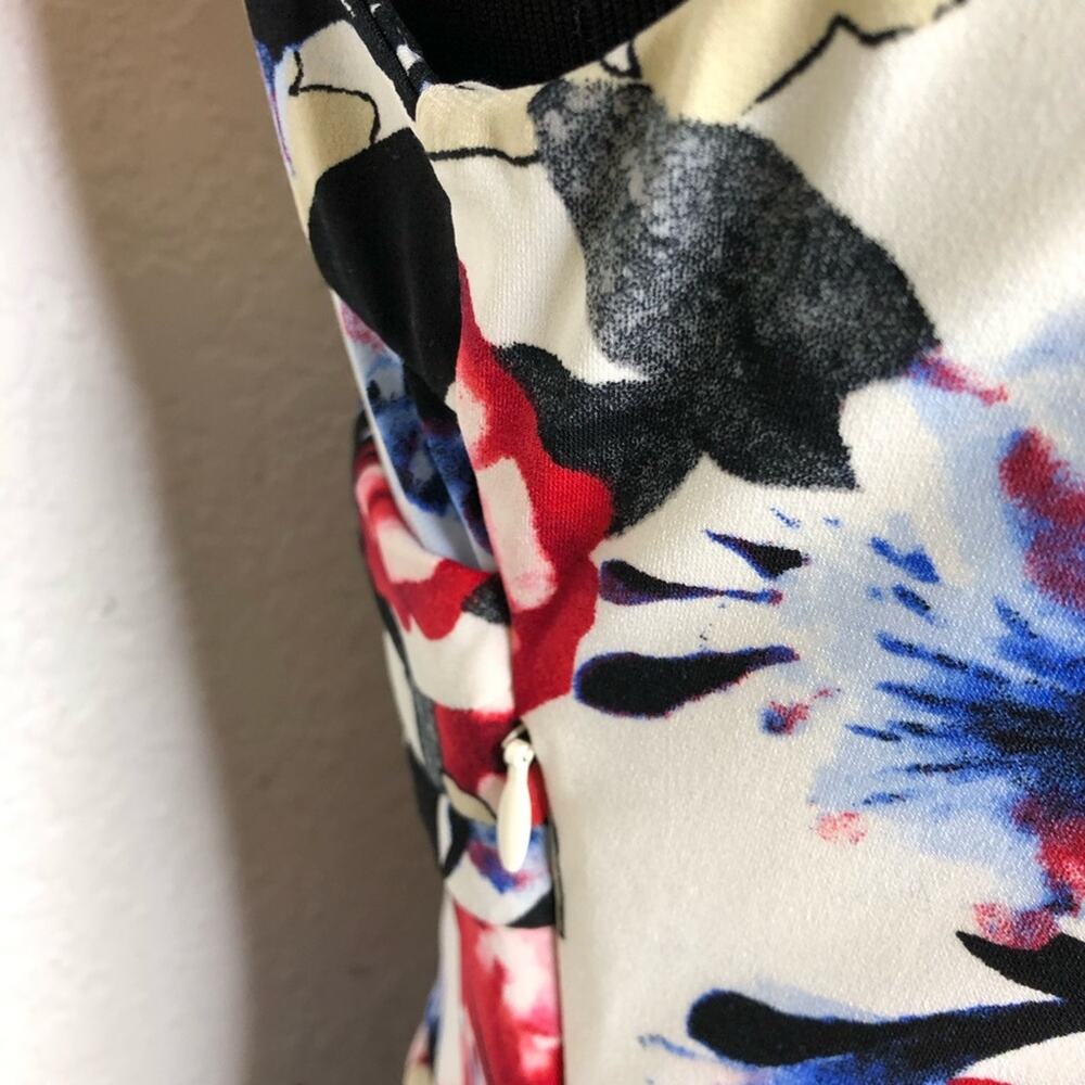 WHBM white blue red floral sleeveless tiered top size Small - Picture 13 of 14